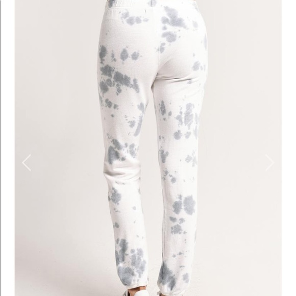 MONROW ELASTIC WAIST SWEATS WITH CLOUD TIE DYE - Picture 2 of 6